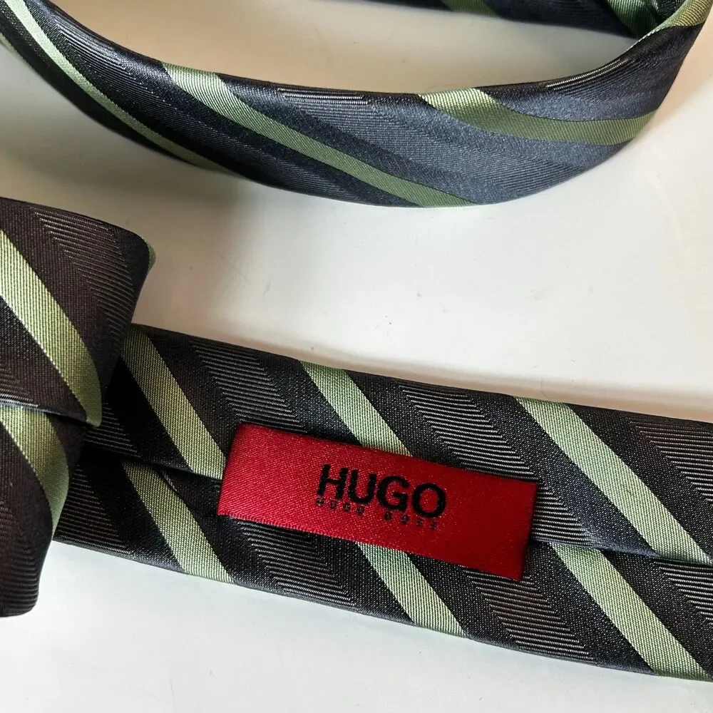 Boss Hugo Boss Men's Gray Green Diagonal Striped 100% Silk Tie
